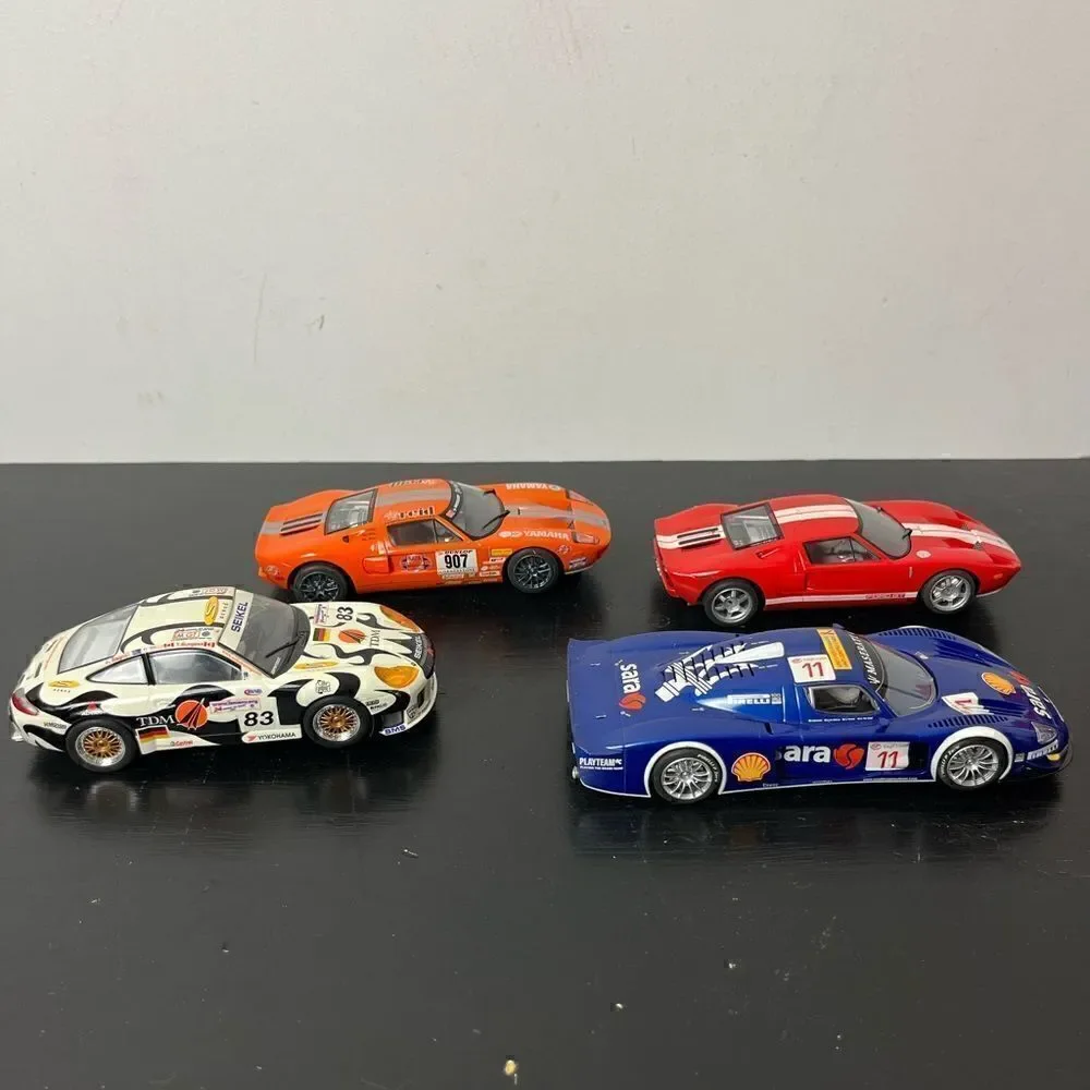 Scalextric 1:32 scale plastic slot cars
